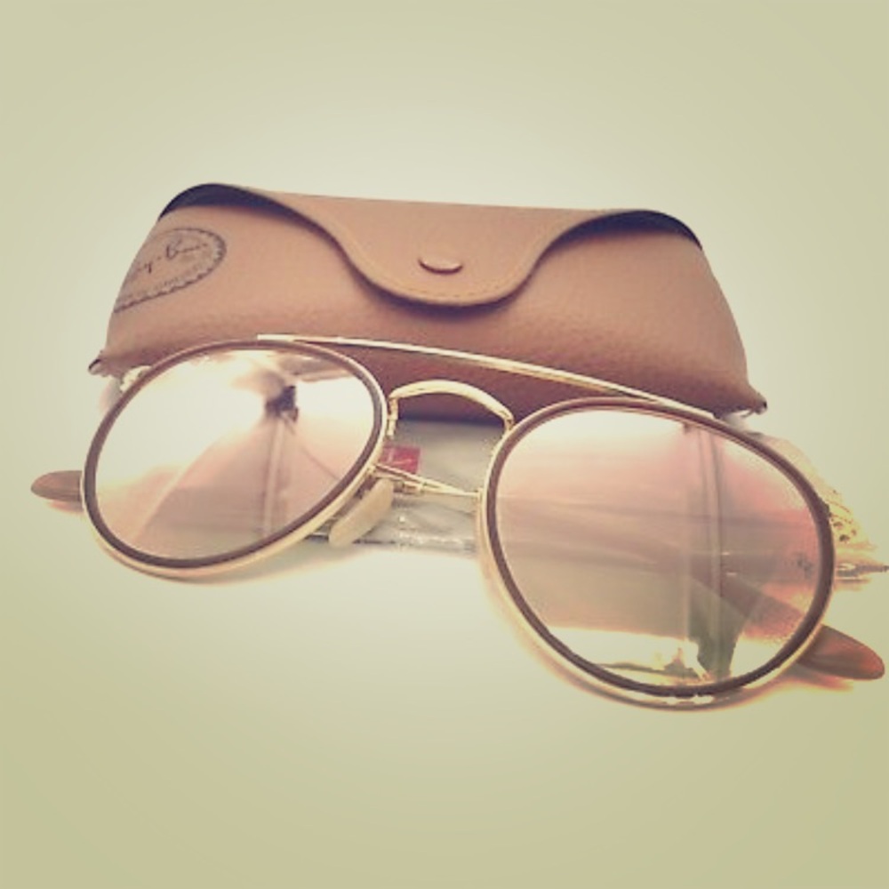 Ray-Ban Gold Frame Pink Lens Round Sunglasses